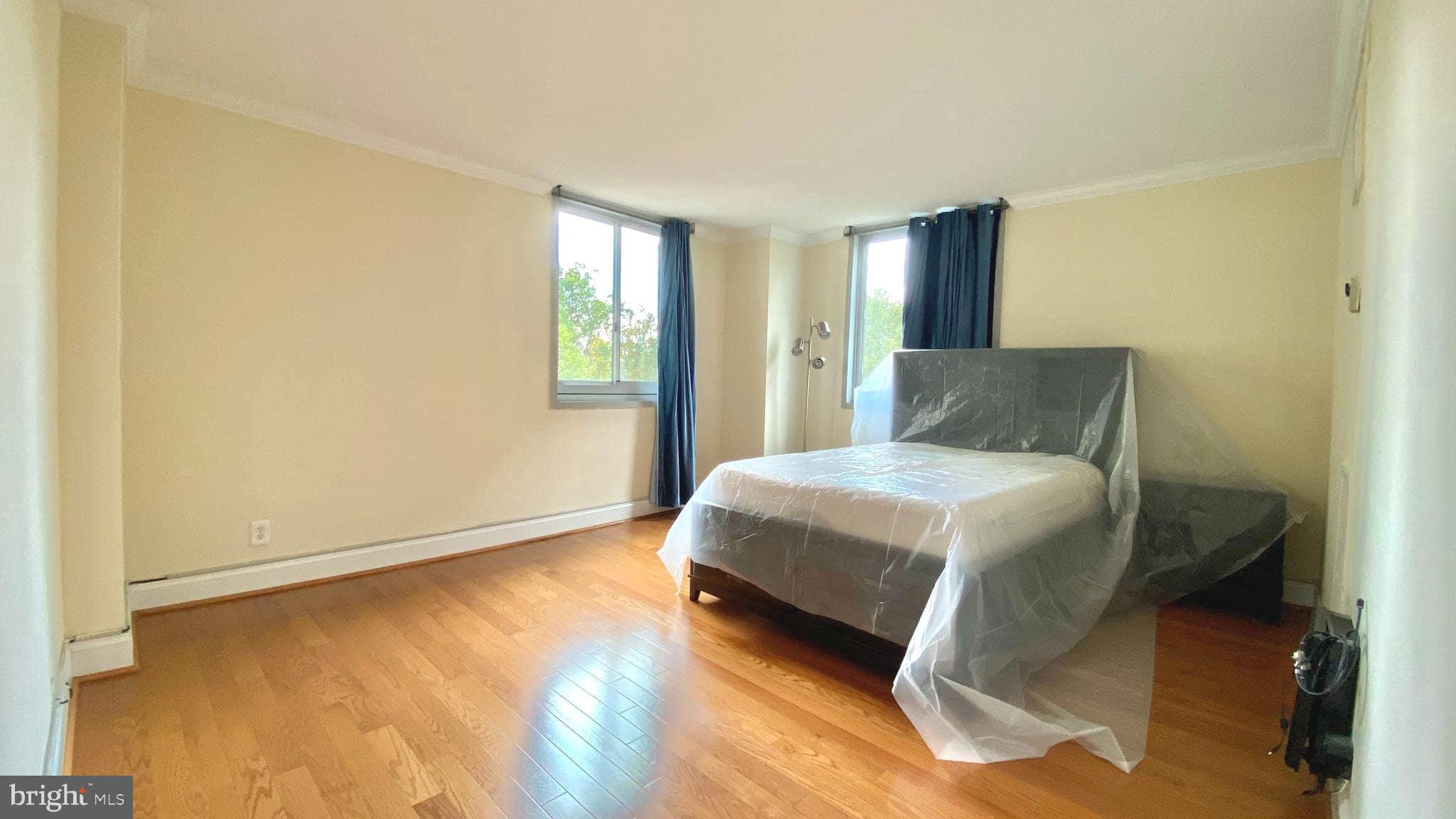 THE ELIZABETH - Residential Lease