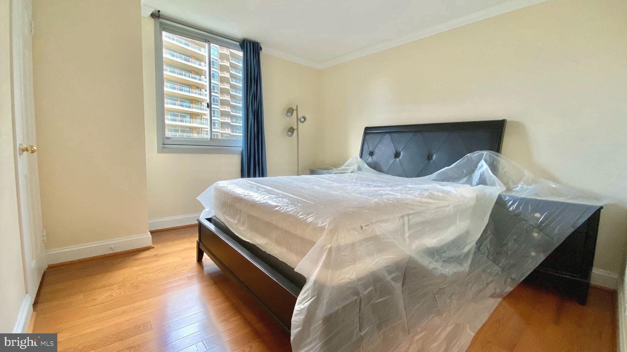 THE ELIZABETH - Residential Lease