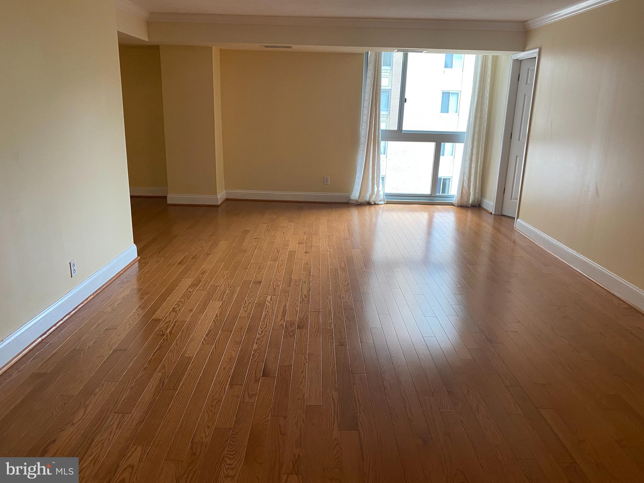 THE ELIZABETH - Residential Lease