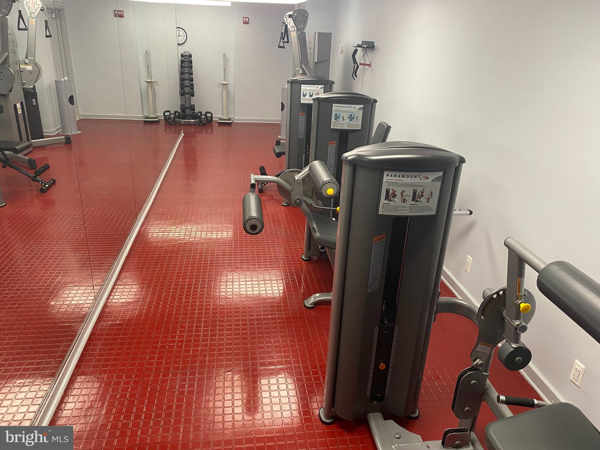 THE ELIZABETH - Residential Lease