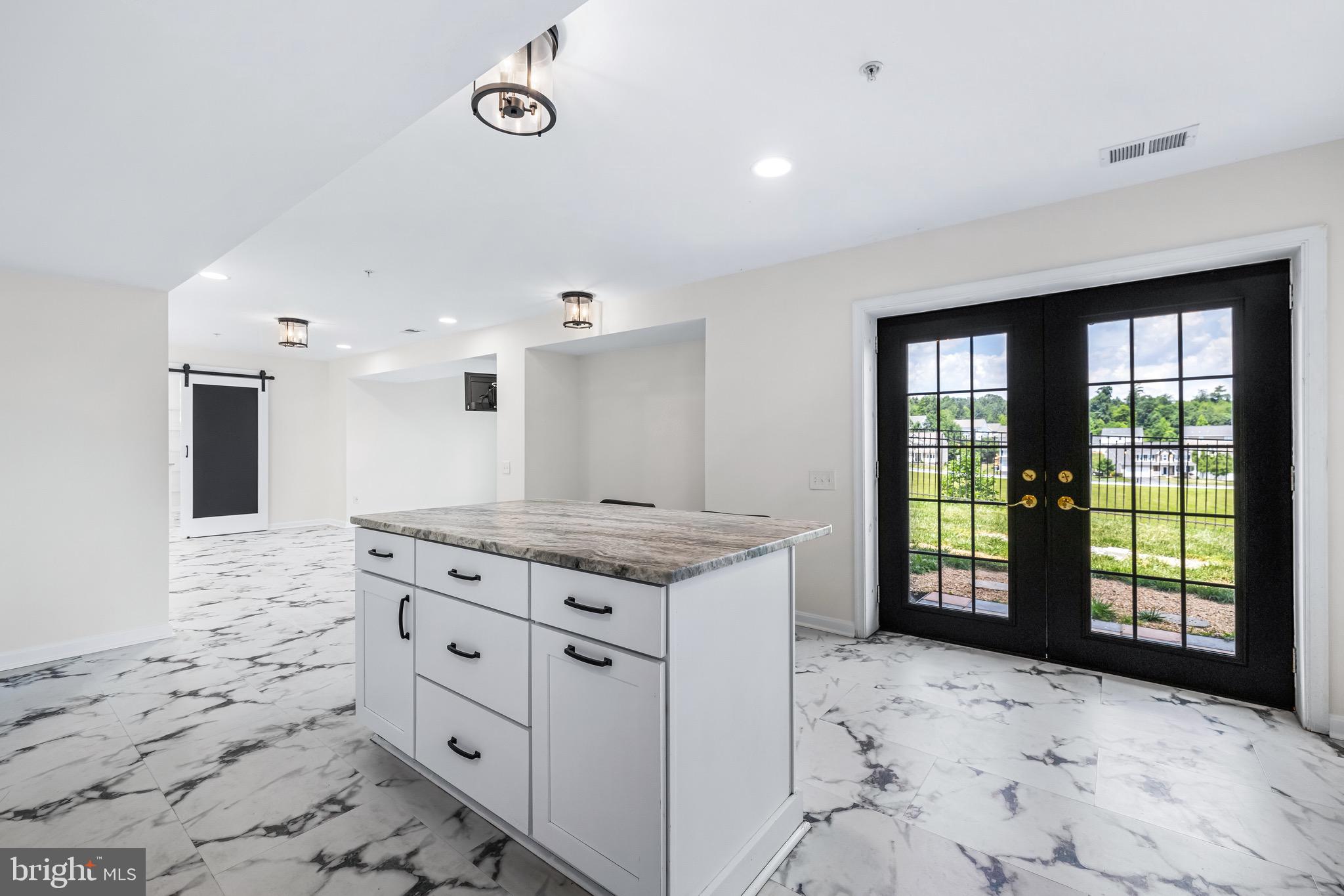 MANCHESTER FARMS - Residential