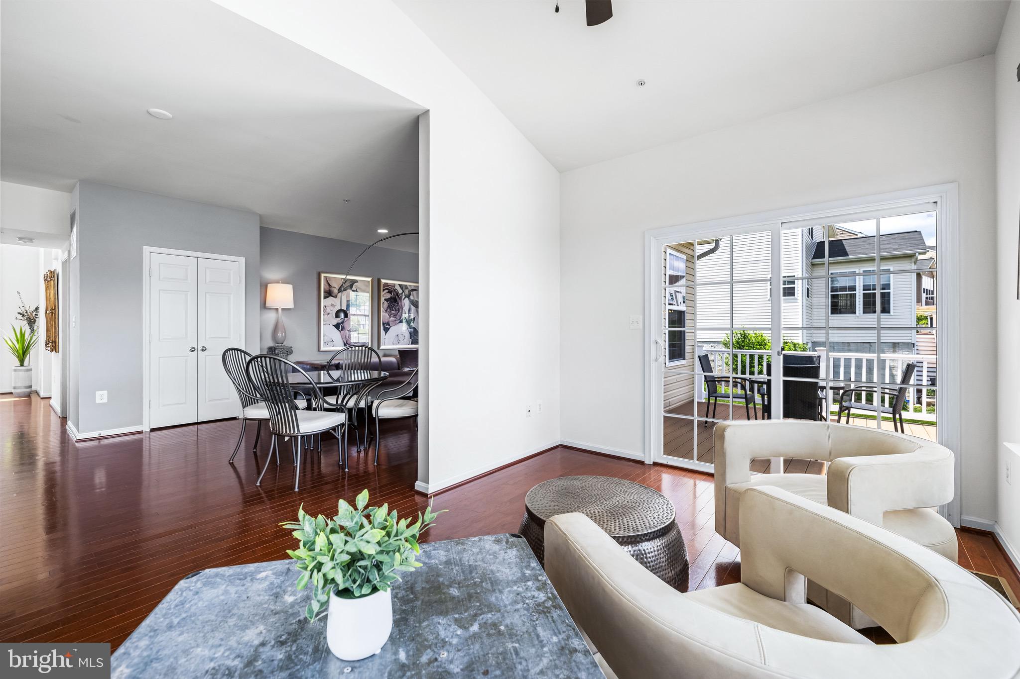 MANCHESTER FARMS - Residential