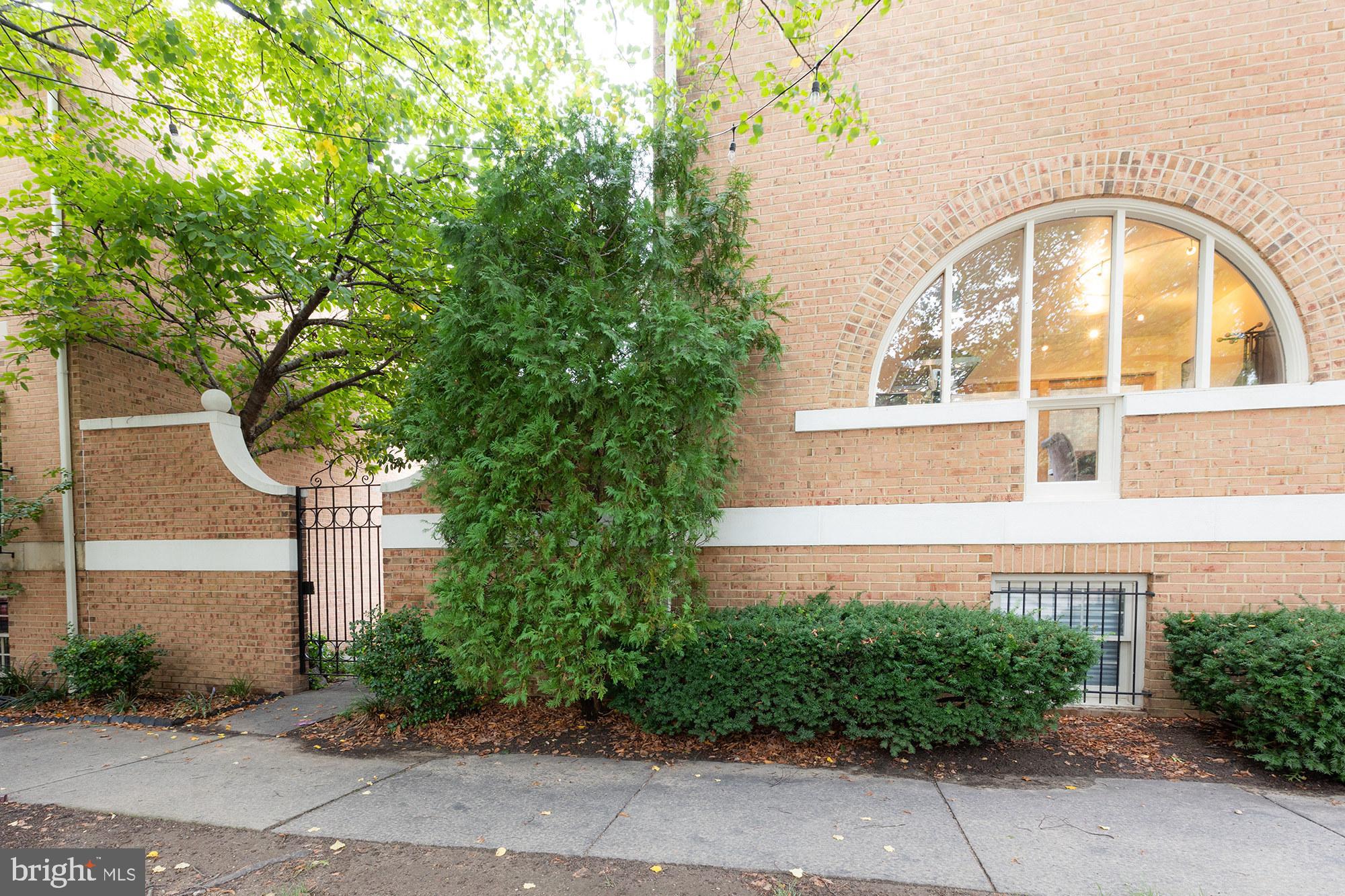 CANTON SQUARE - Residential