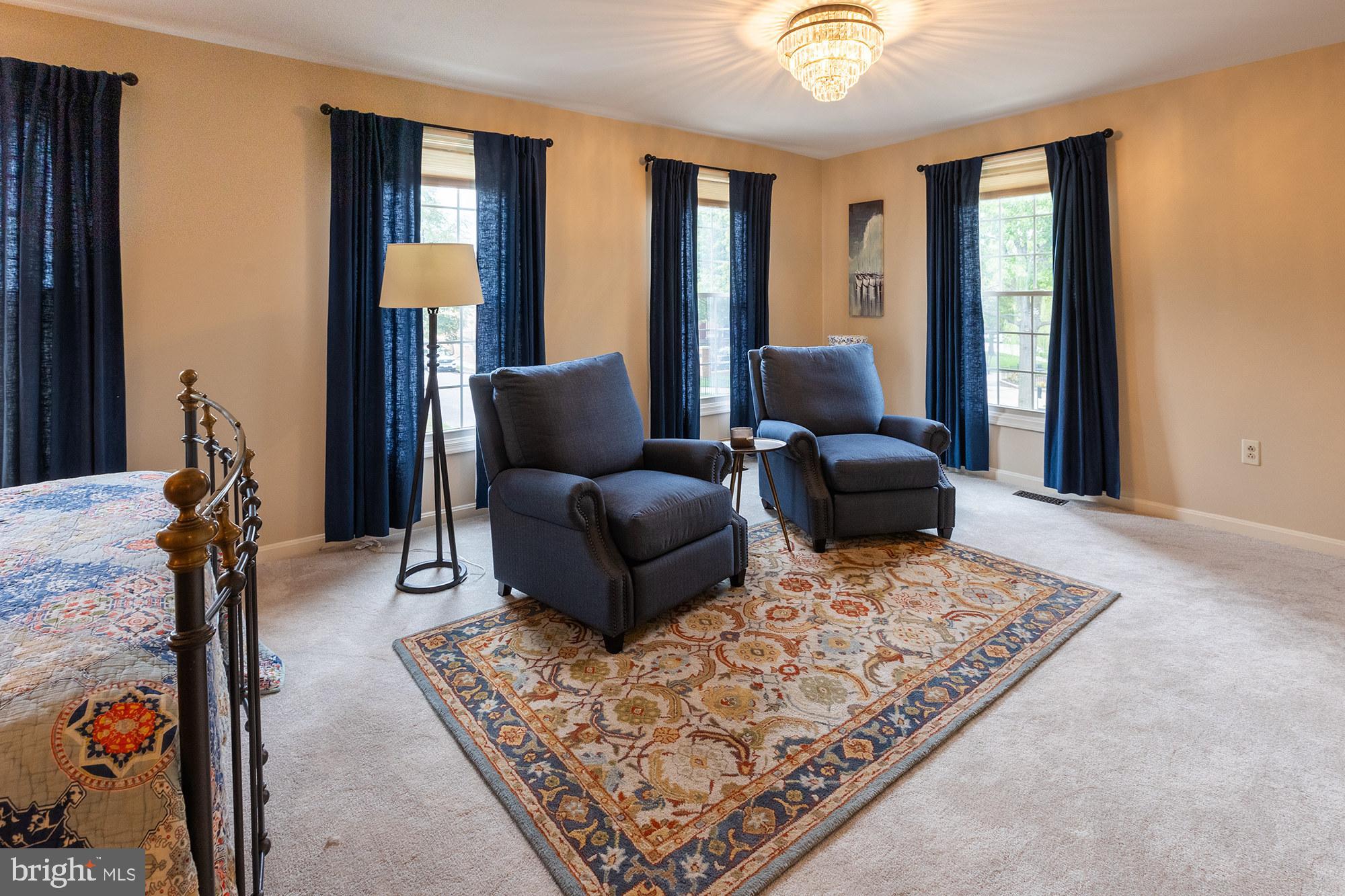 CANTON SQUARE - Residential