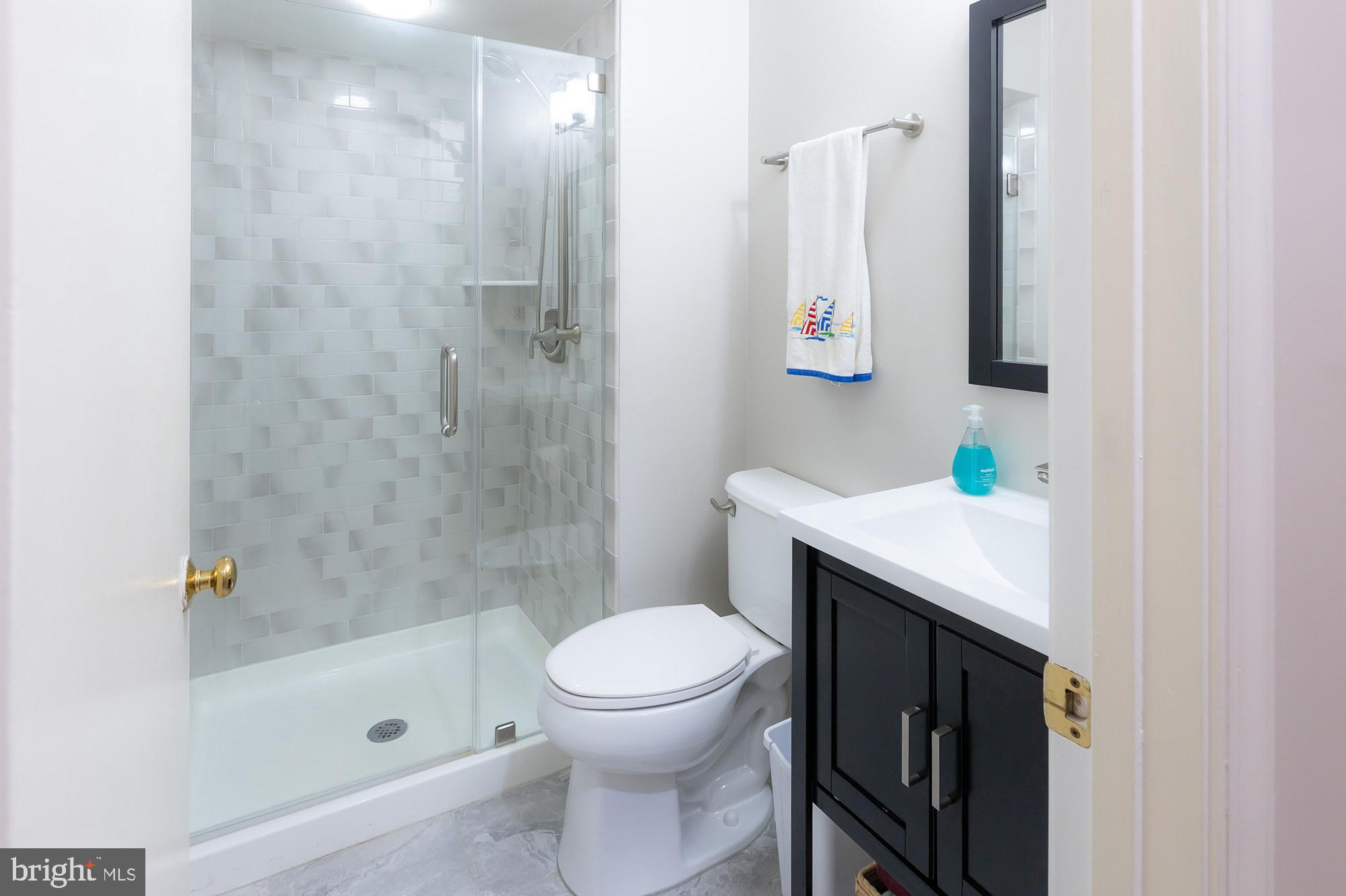 CANTON SQUARE - Residential