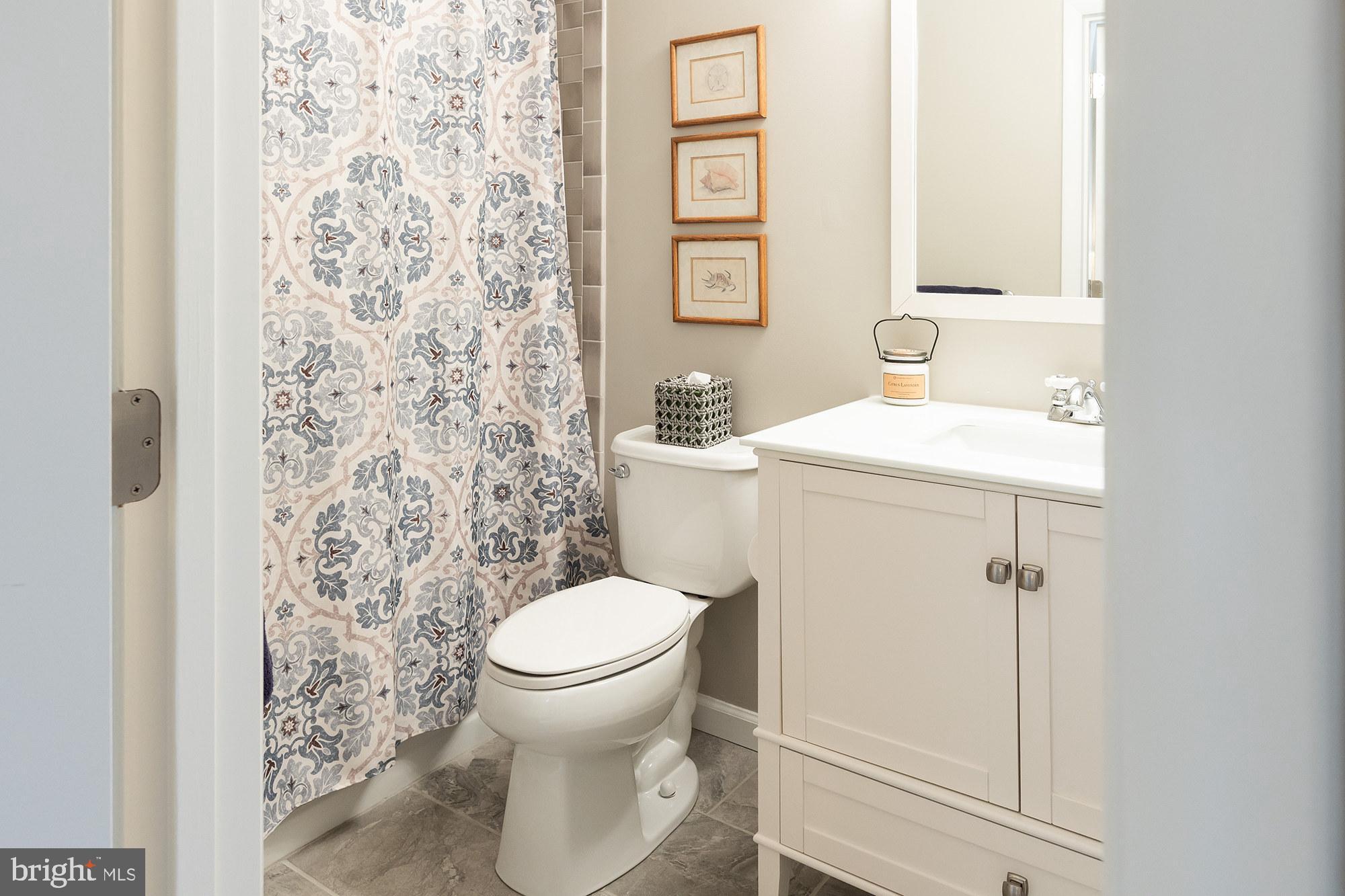 CANTON SQUARE - Residential