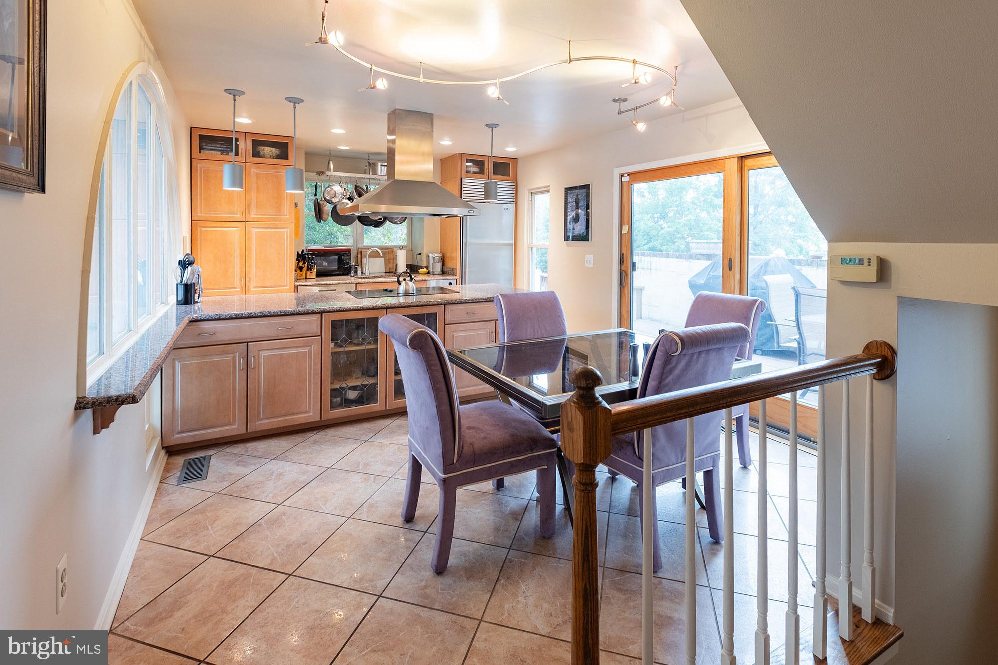 CANTON SQUARE - Residential