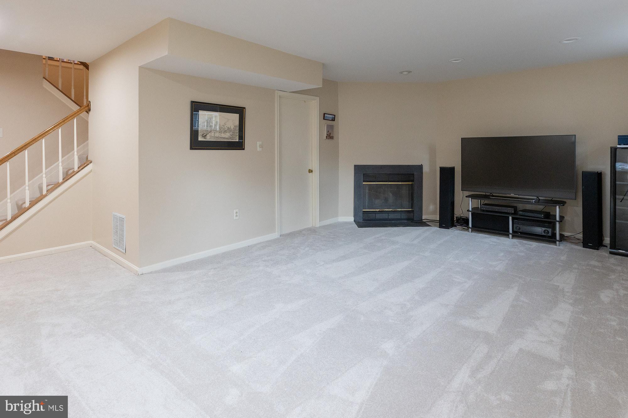 CANTON SQUARE - Residential