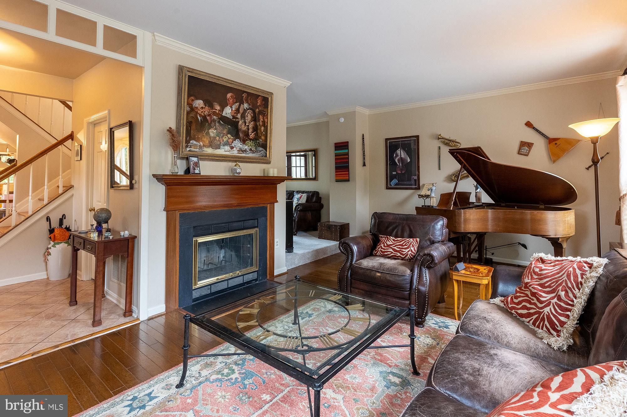 CANTON SQUARE - Residential