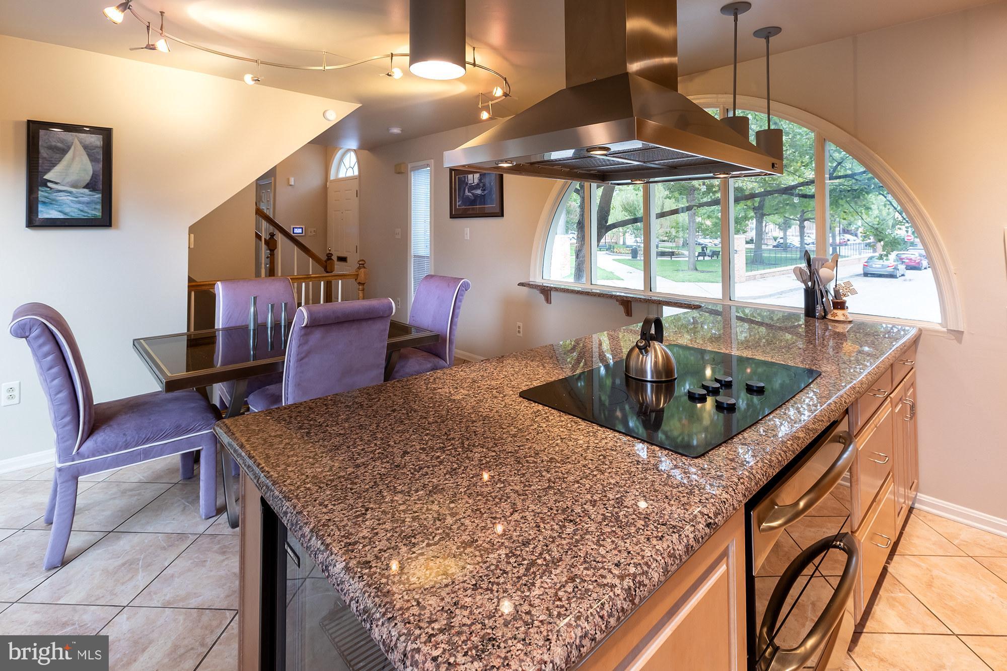 CANTON SQUARE - Residential