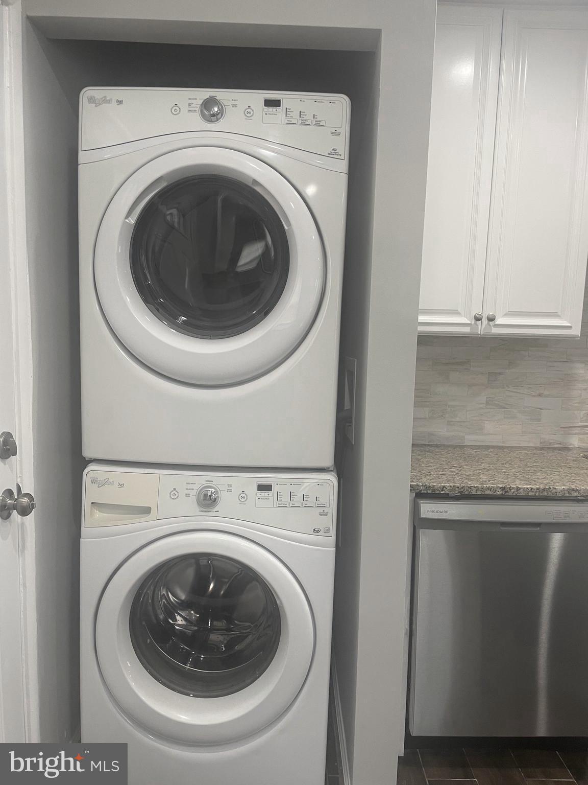 CARMODY HILLS - Residential