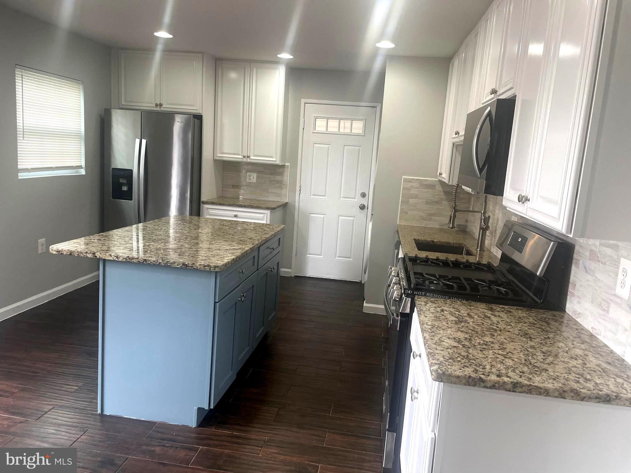 CARMODY HILLS - Residential