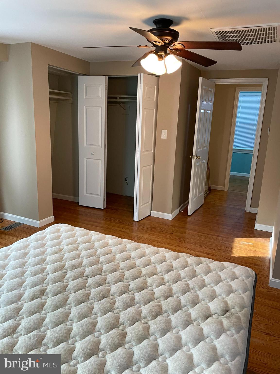 CARROLLTON MANOR - Residential Lease