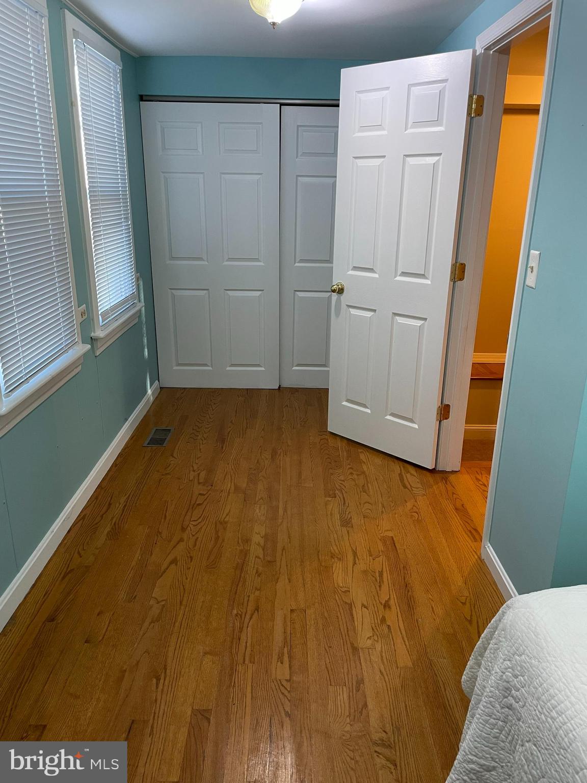 CARROLLTON MANOR - Residential Lease