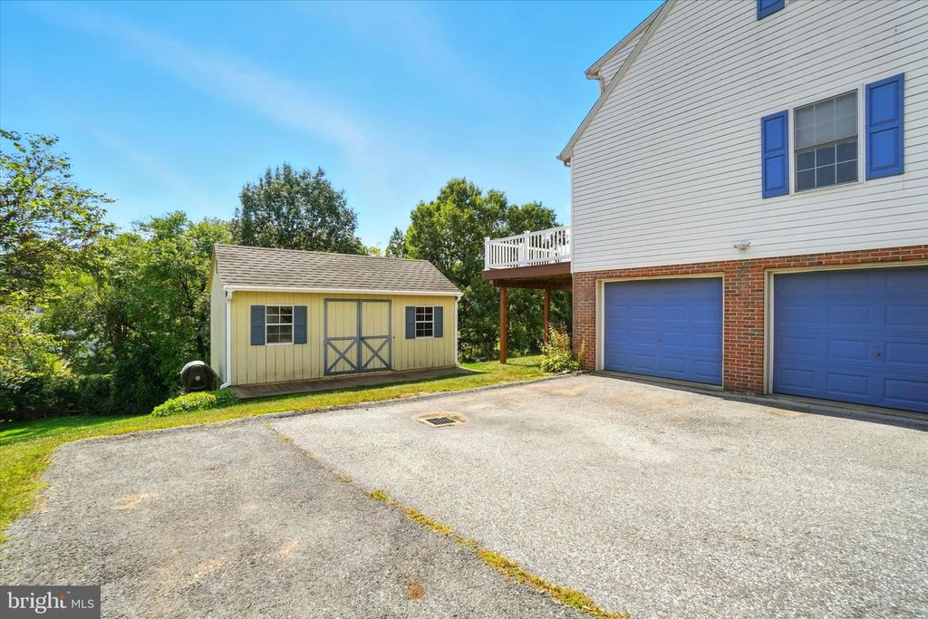 Photo of 136 Teila Drive, DALLASTOWN, PA 17313 (MLS # PAYK2088250)