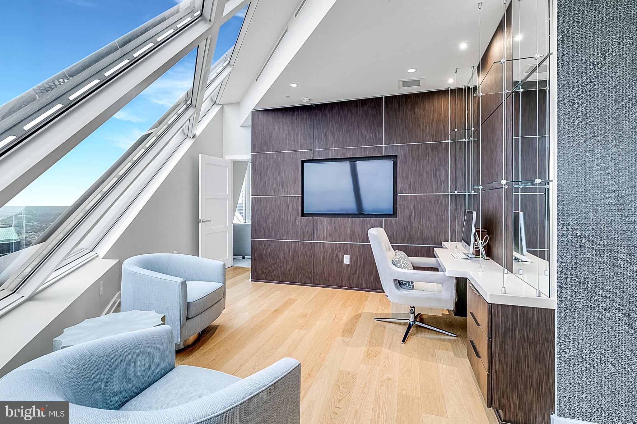 CENTER CITY - Residential Lease