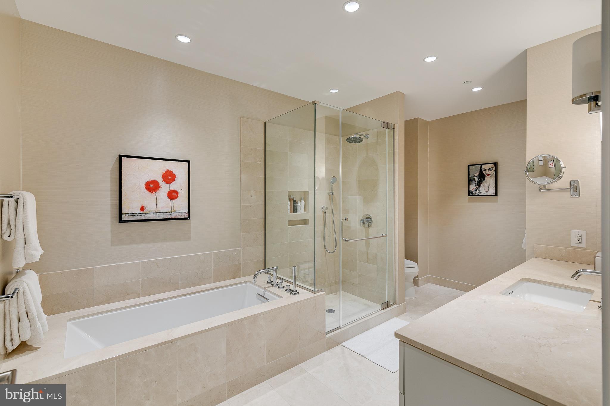 CENTER CITY - Residential Lease