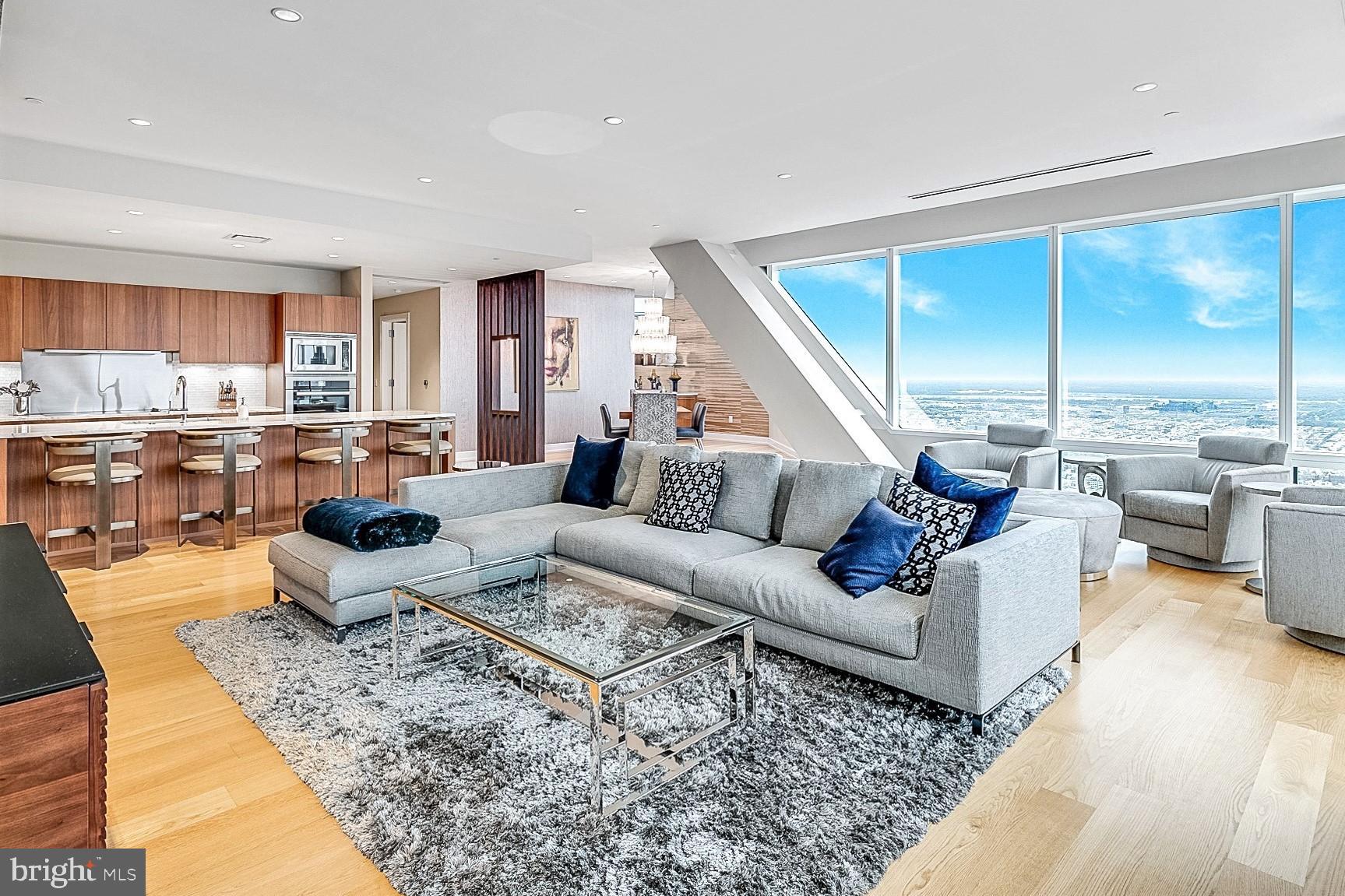 CENTER CITY - Residential Lease