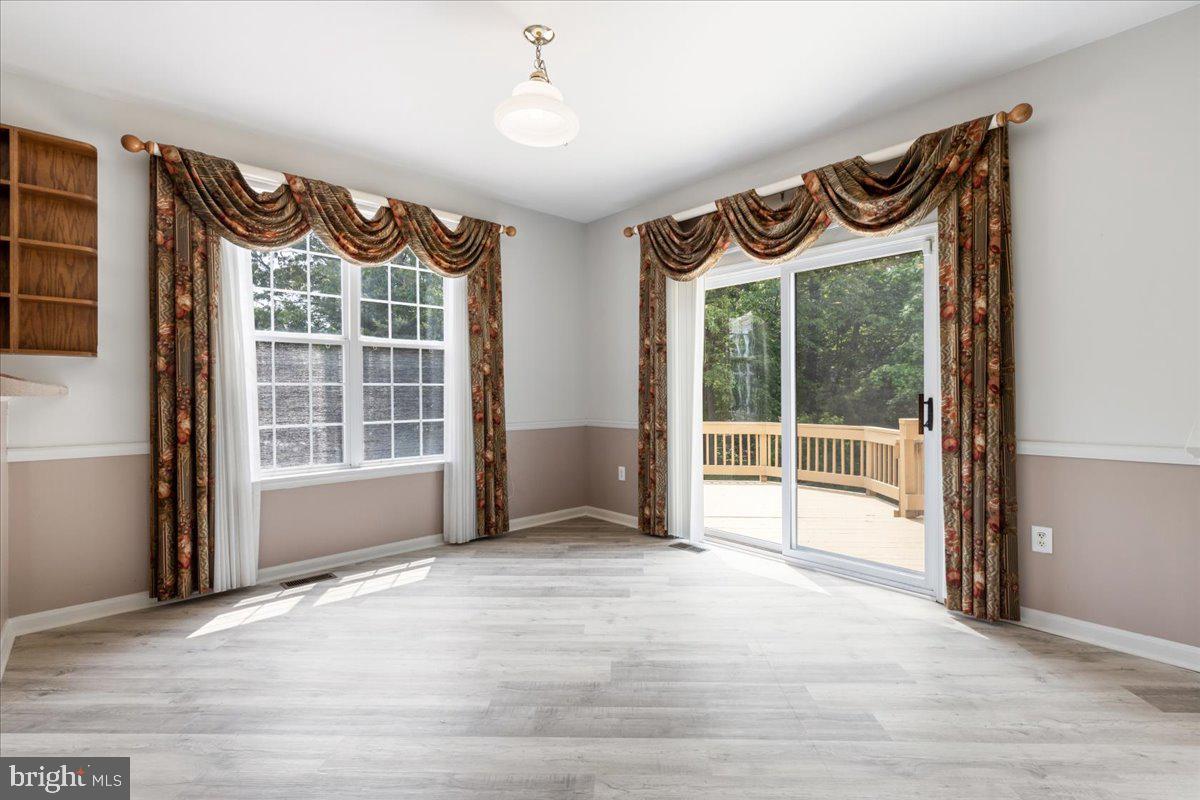 FARMINGTON WOODS - Residential