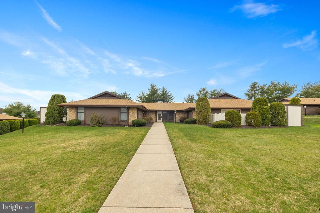 This one-story condo in Crestview Villas is a perfect low-maintenance home! Featuring two beds and two full baths, a private patio space, open living space, and plenty of natural light, you can enjoy easy living without the hassle of outside maintenance! Conveniently located in West York School District, you're close to 30 & 83 and all of the necessities are just minutes away. Please note that the property owner must be at least 40 years old and no one under 21 can live in the unit per the condo regulations.