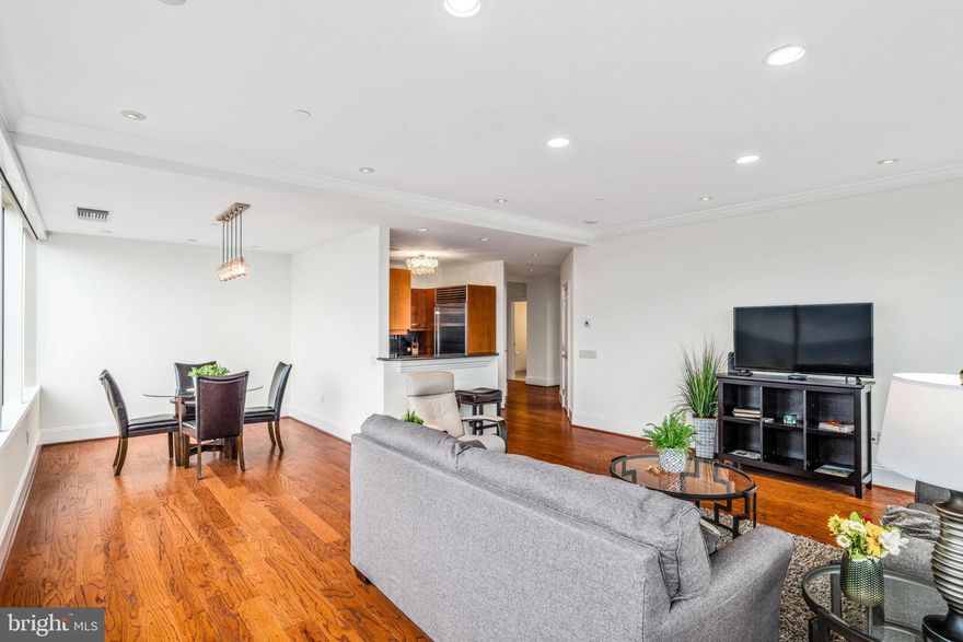 Enjoy breathtaking panoramic city views from this two bedroom plus den, two and a half bath residence in the sky. Perfectly situated in the coveted Rittenhouse Square/Avenue of the Arts area, this pet-friendly residence is steps away from fine dining, exclusive shopping, world-renowned cultural destinations, and vibrant nightlife.