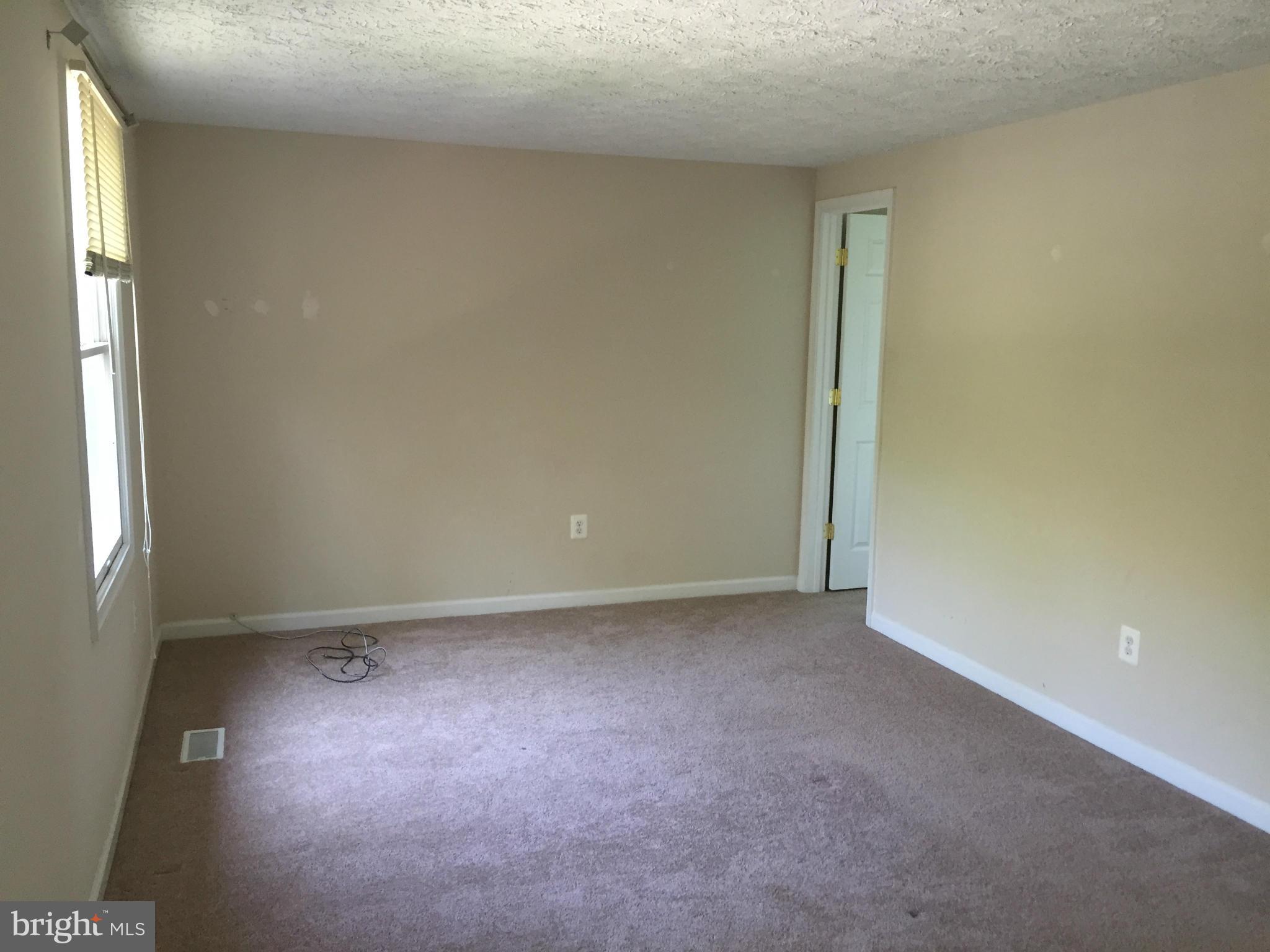 REVELL DOWNS - Residential Lease