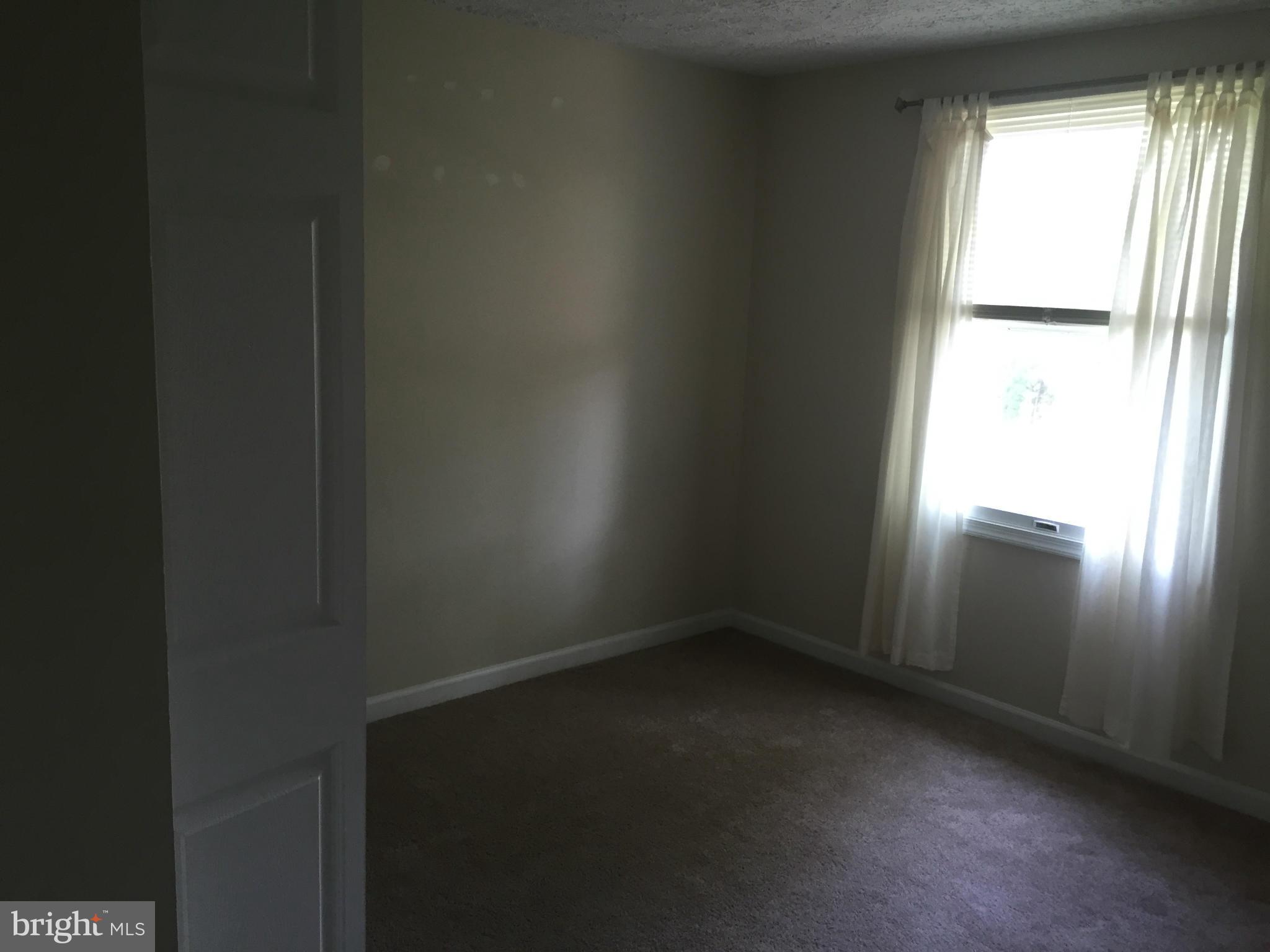 REVELL DOWNS - Residential Lease