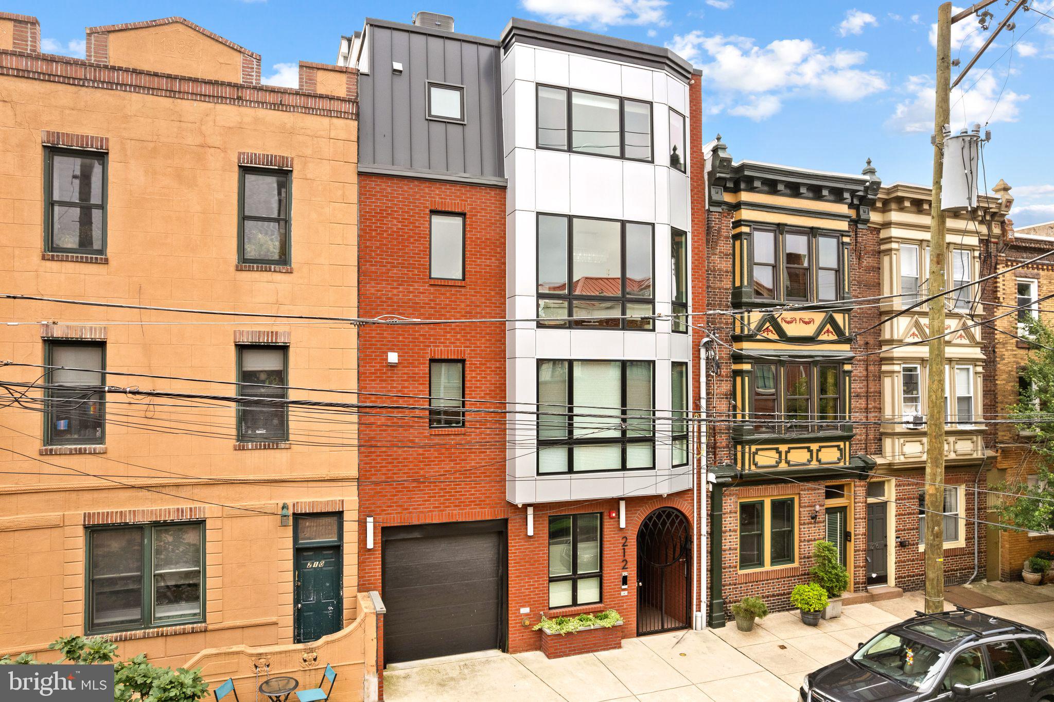 212 BAINBRIDGE STREET 4