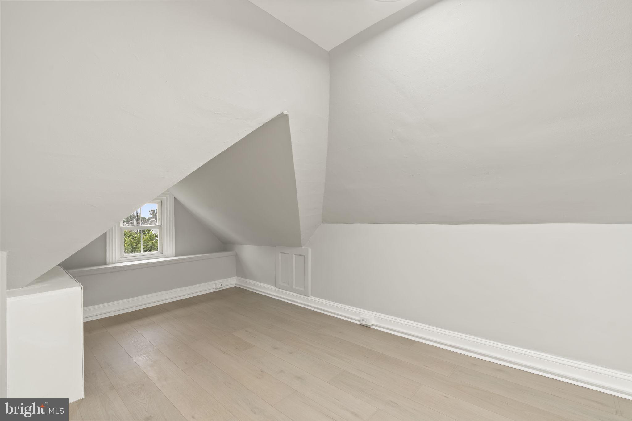 COLLINGDALE - Residential Lease