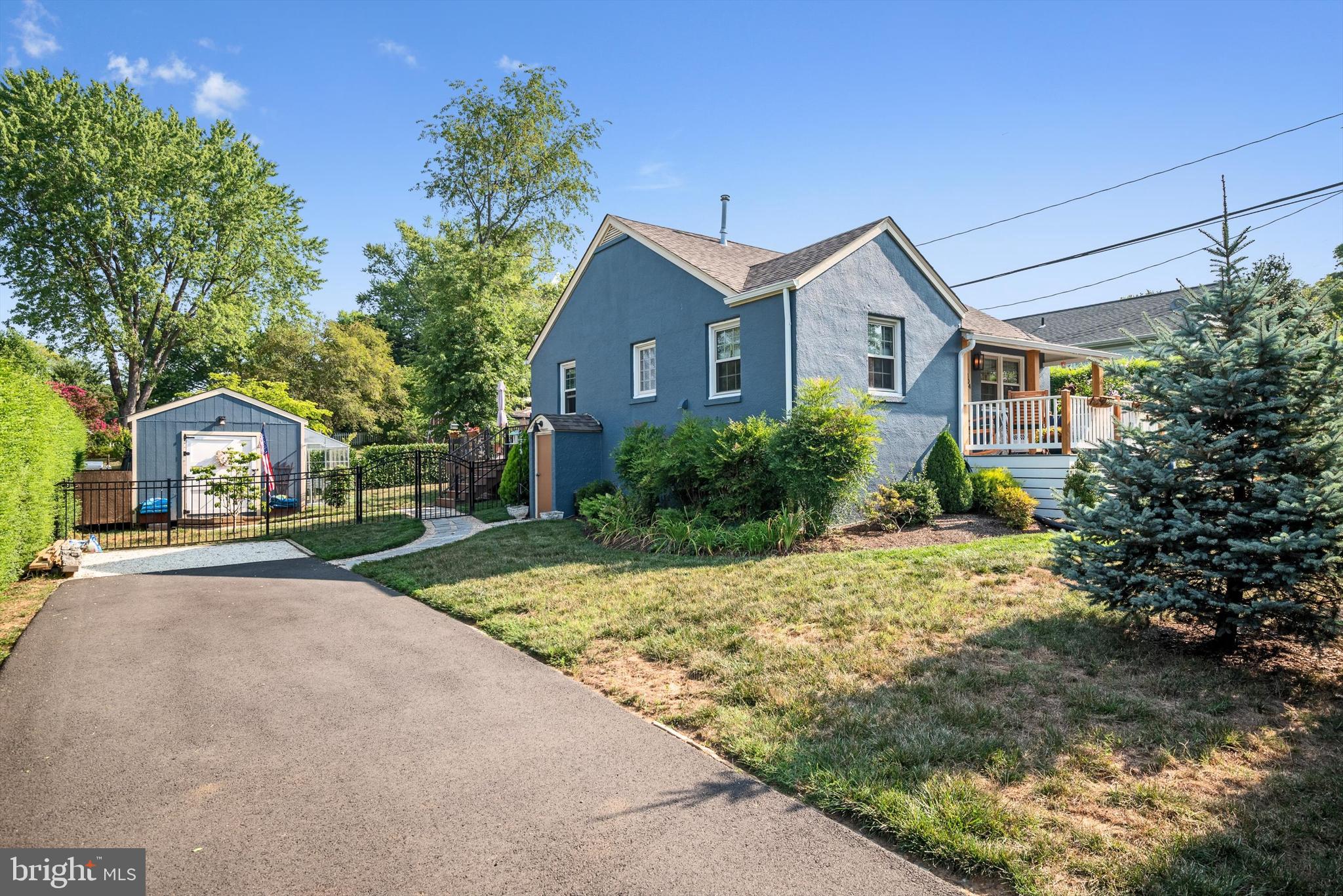 RIDGEVIEW - Residential