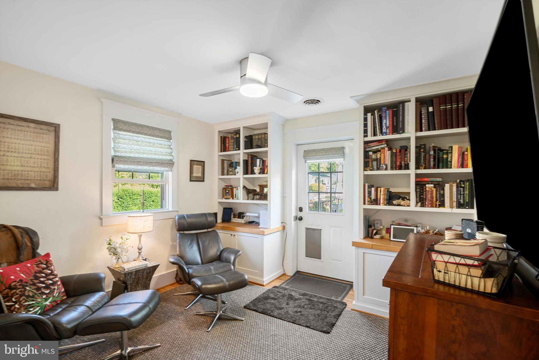 RIDGEVIEW - Residential