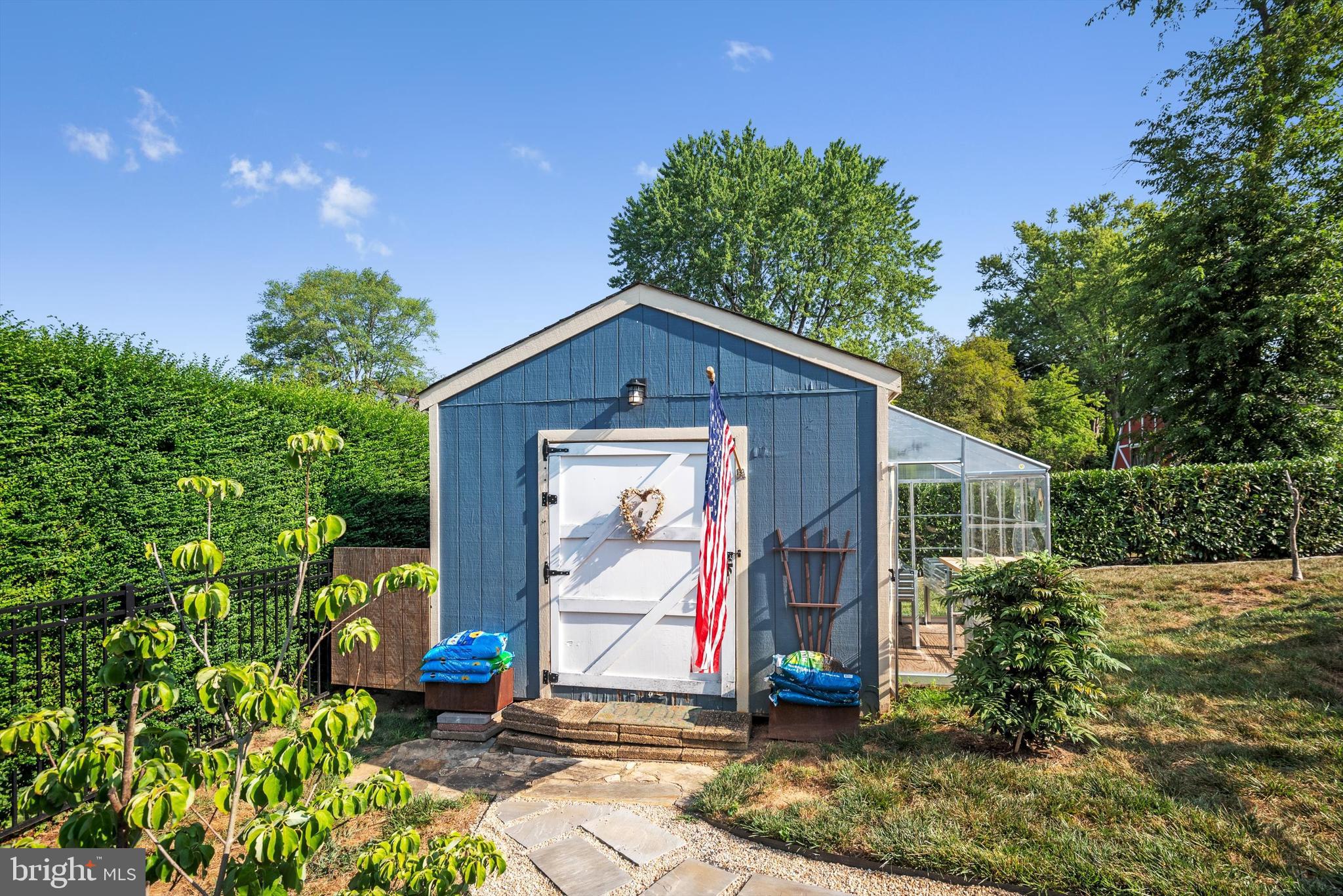 RIDGEVIEW - Residential