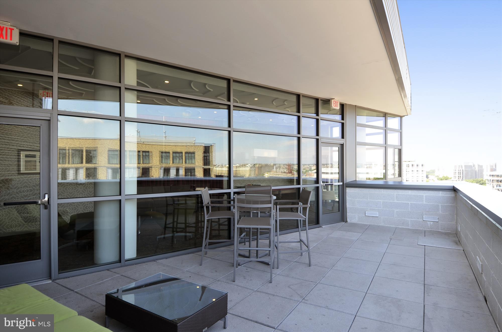 MOUNT VERNON TRIANGLE - Residential