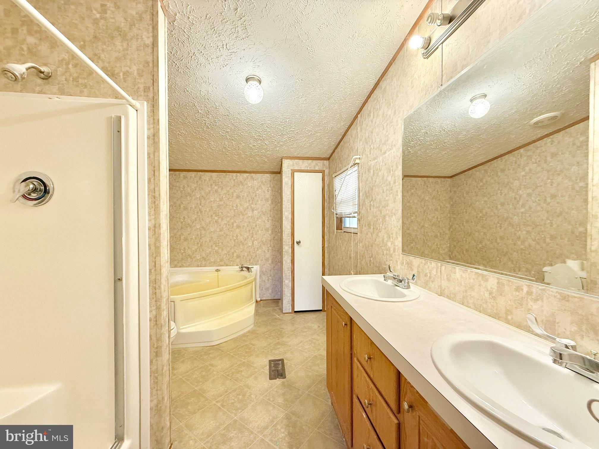 WHEELER HILL - Residential