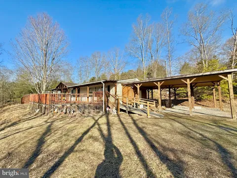 35 Lakeview Drive, Lahmansville, WV MLS: WVGT2001112
