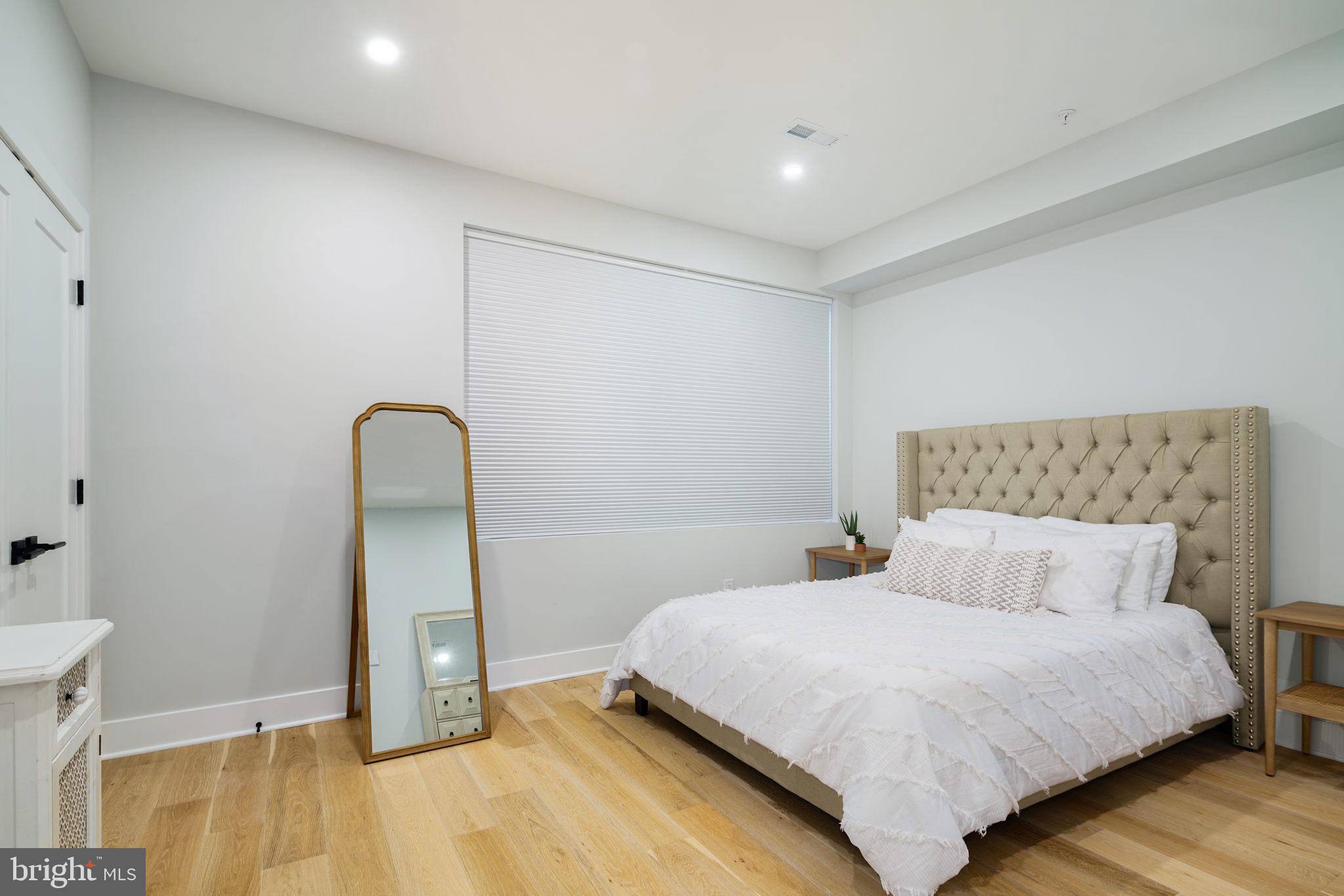 NORRIS SQUARE - Residential