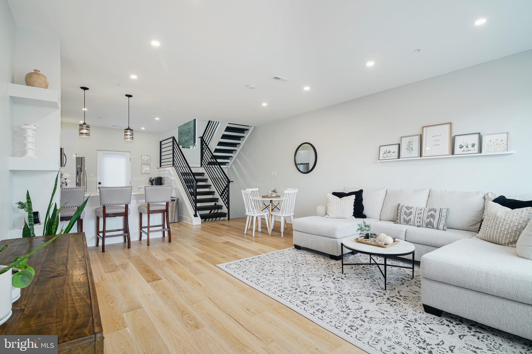 NORRIS SQUARE - Residential