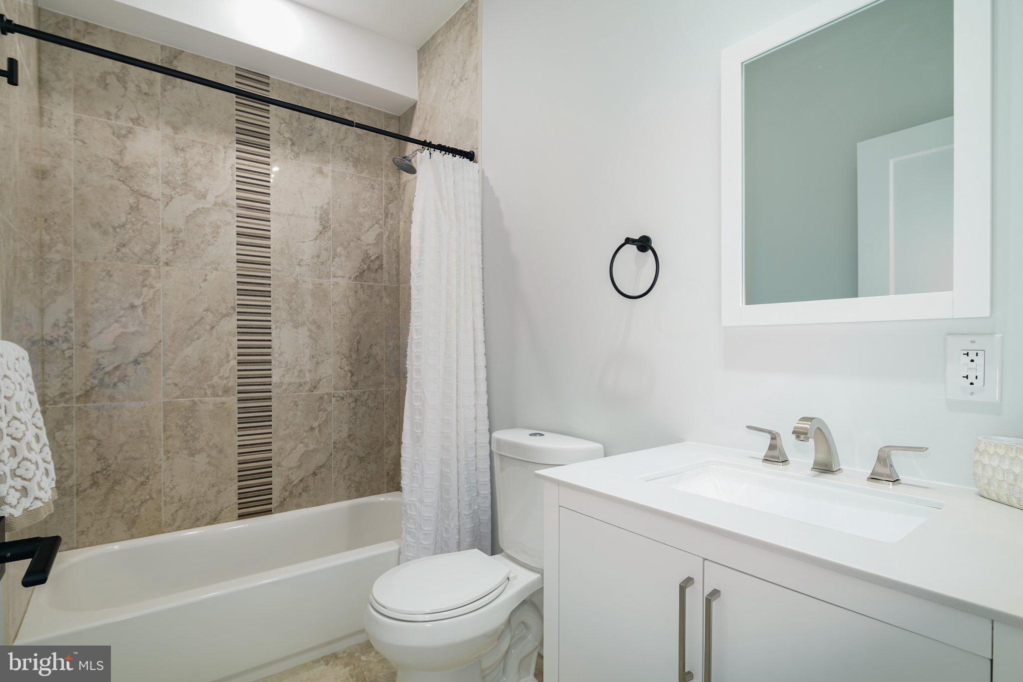 NORRIS SQUARE - Residential