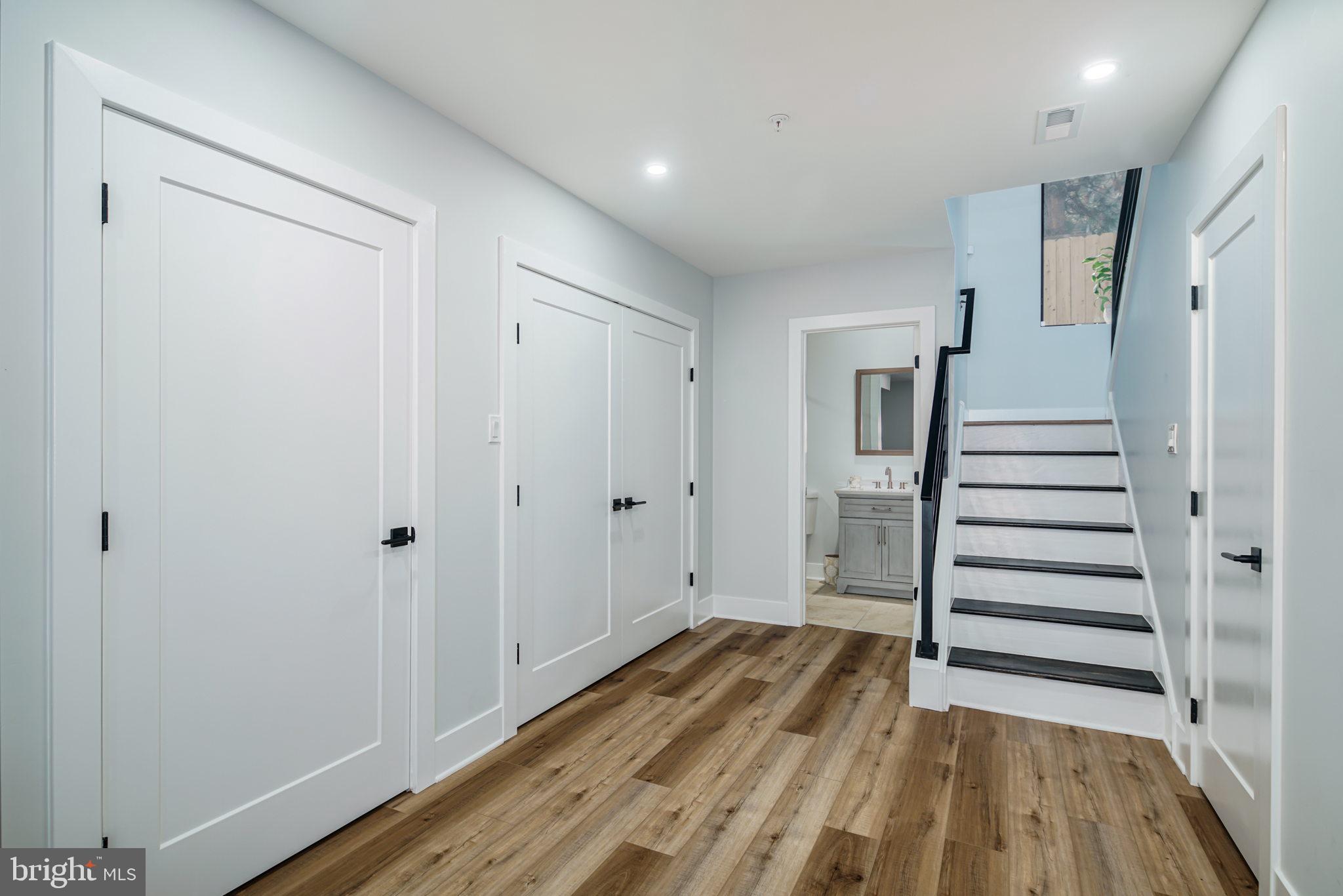 NORRIS SQUARE - Residential