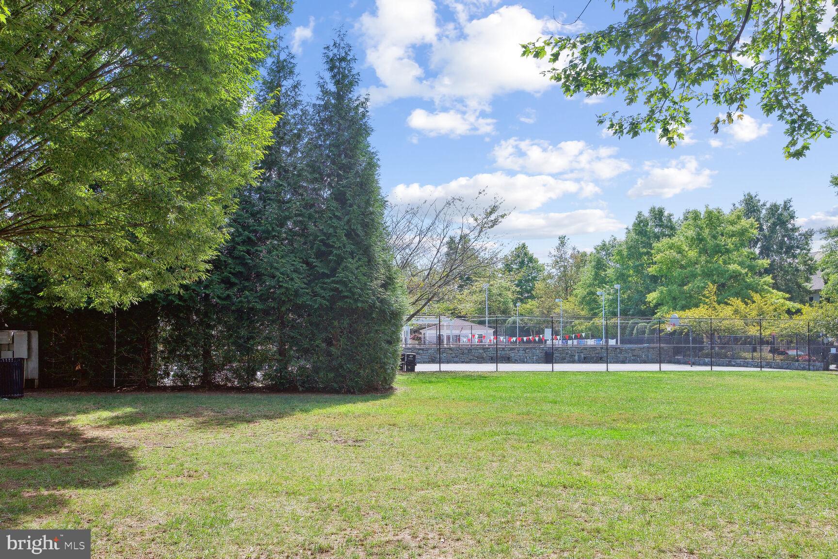 LAKELANDS - Residential