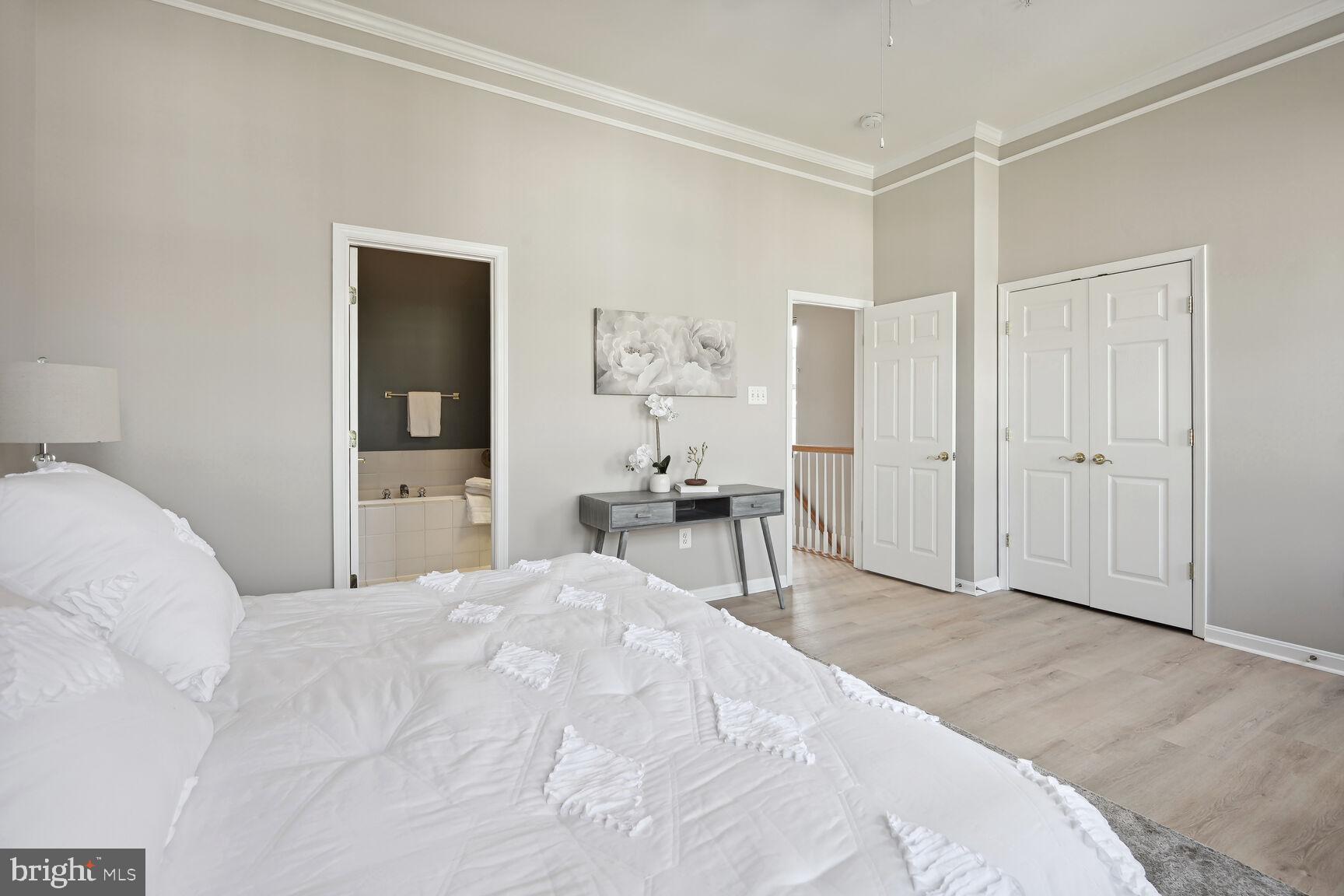 LAKELANDS - Residential