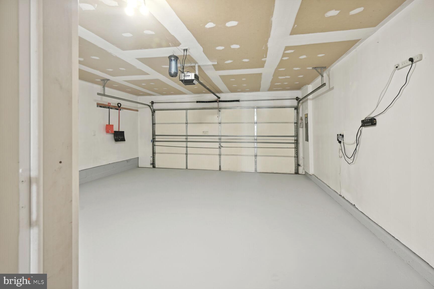 LAKELANDS - Residential