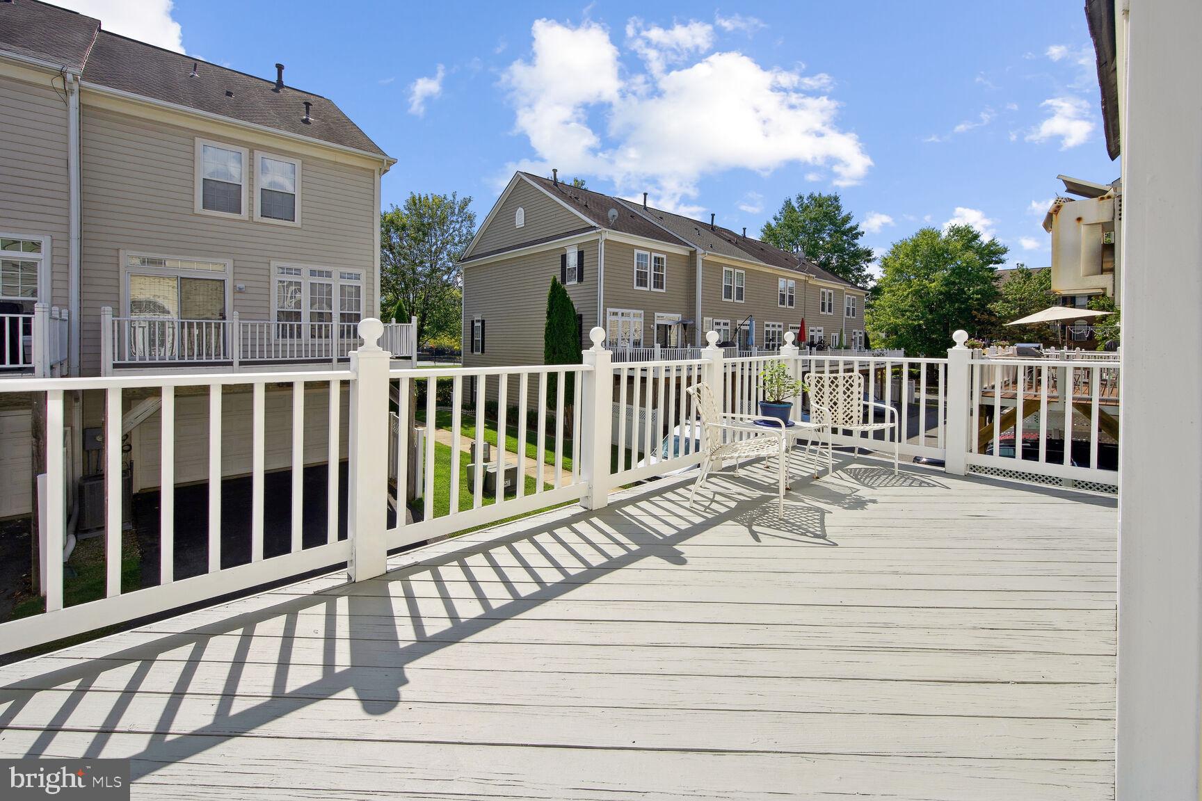 LAKELANDS - Residential