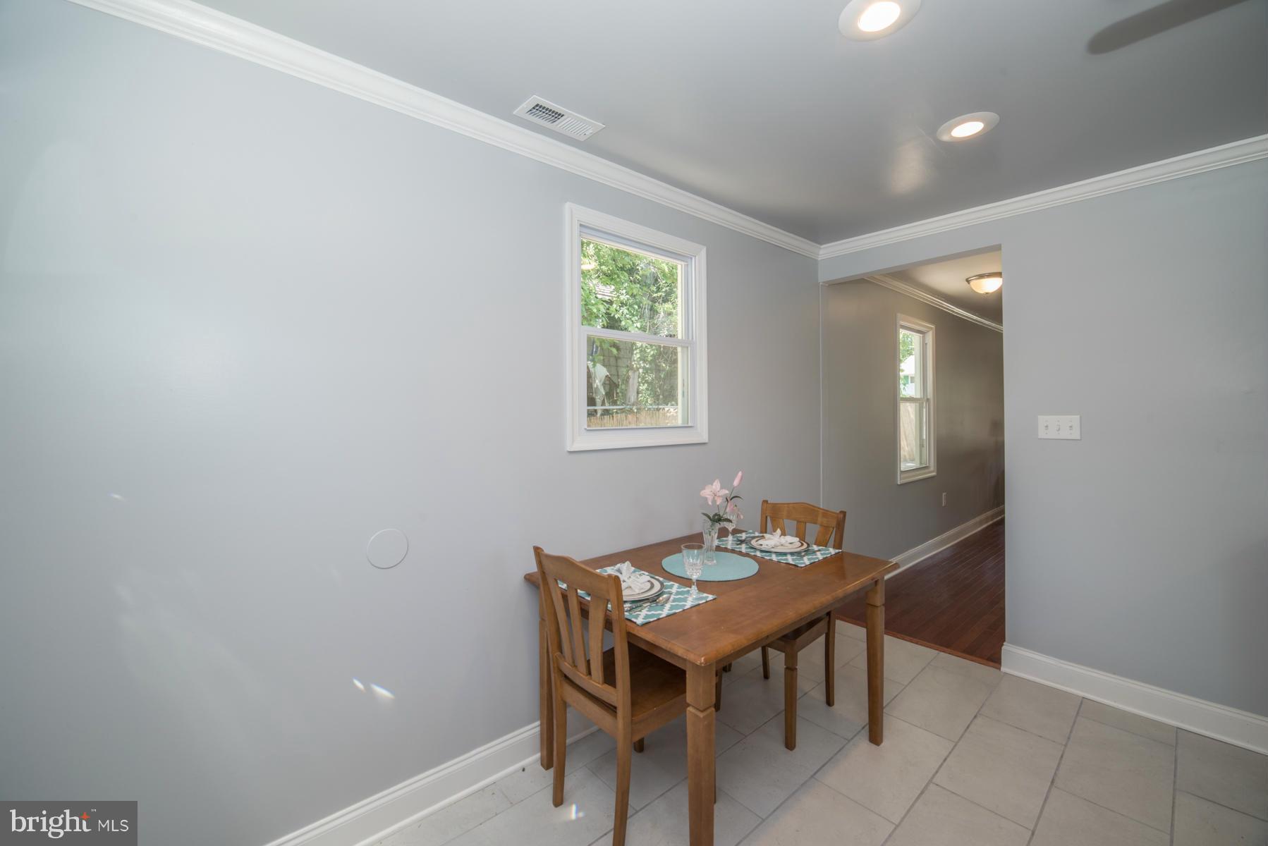 TOLLGATE - Residential