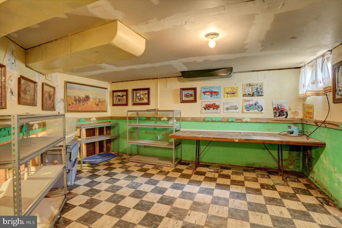 WILLIAMSPORT - Residential