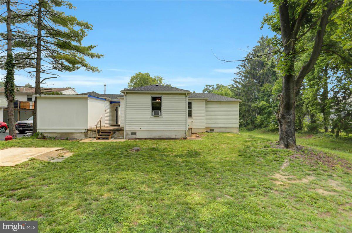 WILLIAMSPORT - Residential