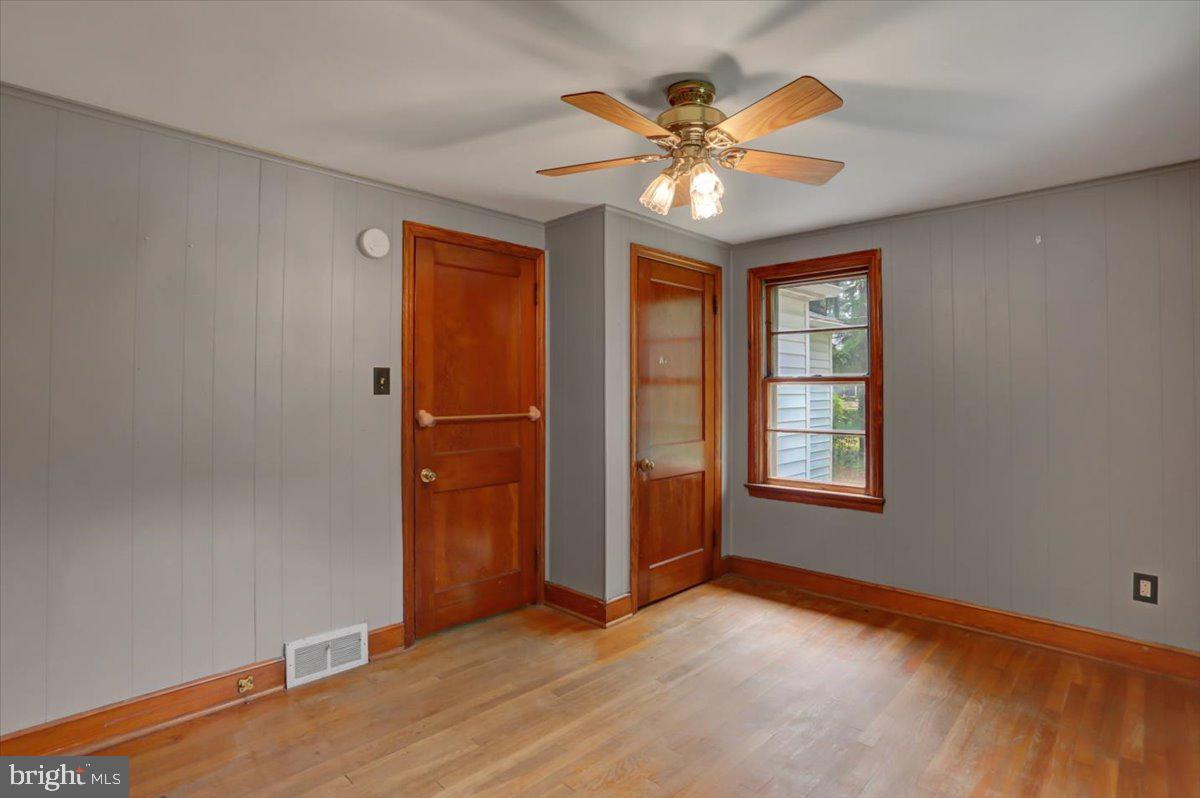 WILLIAMSPORT - Residential