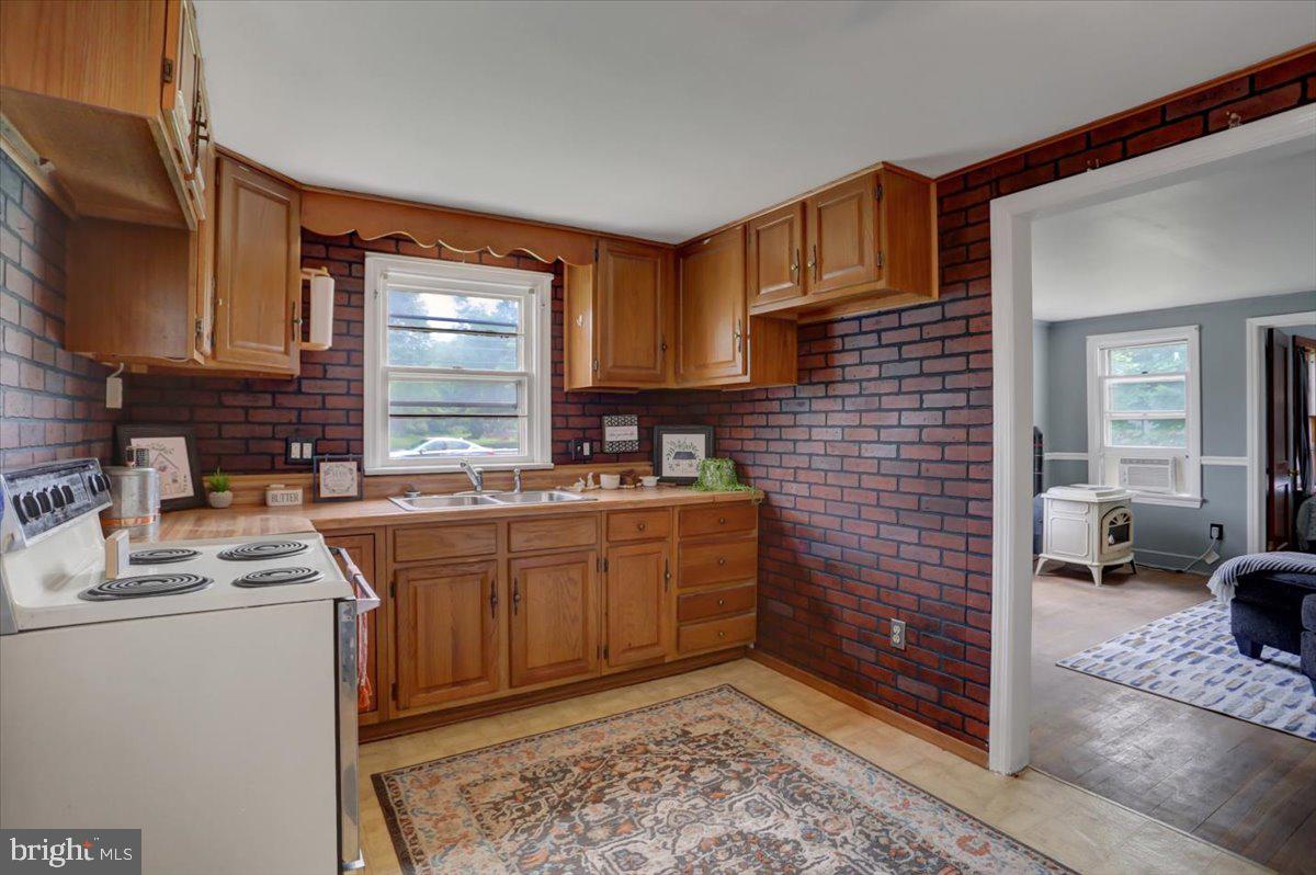 WILLIAMSPORT - Residential