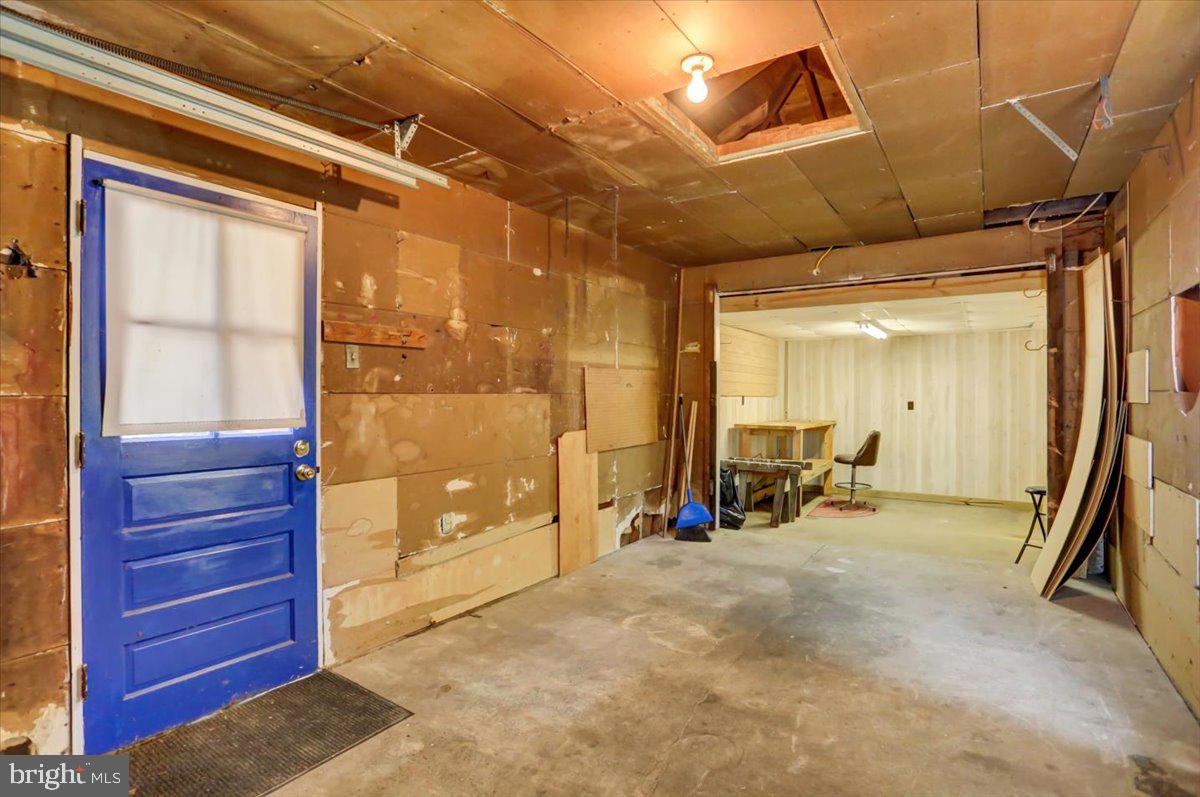 WILLIAMSPORT - Residential