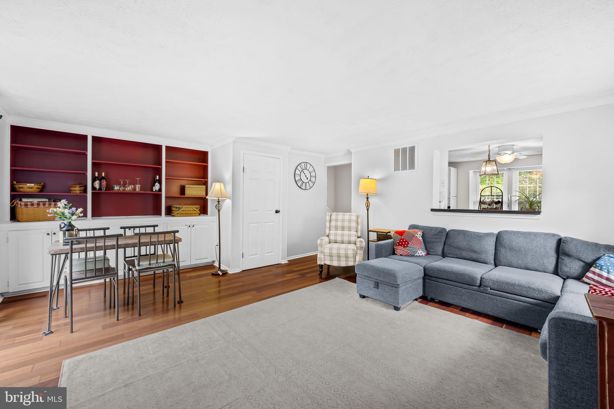 1430 POINT O WOODS COURT